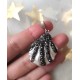 Sedefli kabuk motif gümüş kolye ucu Sedefli kabuk motif gümüş kolye ucu