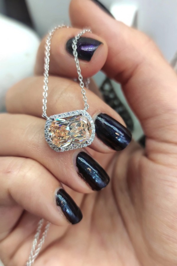 Mozanite ve Topaz taşlı gümüş kolye Mozanite ve Topaz taşlı gümüş kolye