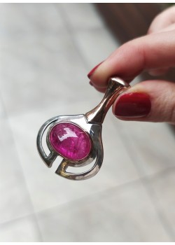 Yakut taşlı tasarım gümüş kolye ucu 