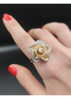 Üç renkli gül motif gümüş yüzük