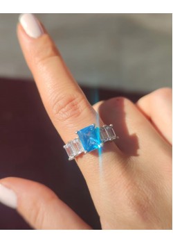 Lab mavi topaz taşlı gümüş yüzük