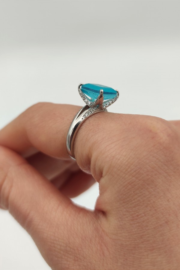 Lab paraiba turmalin taşlı gümüş yüzük Lab paraiba turmalin taşlı gümüş yüzük