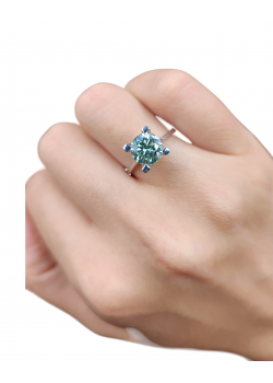1.4 carat Mozanite taşlı gümüş yüzük