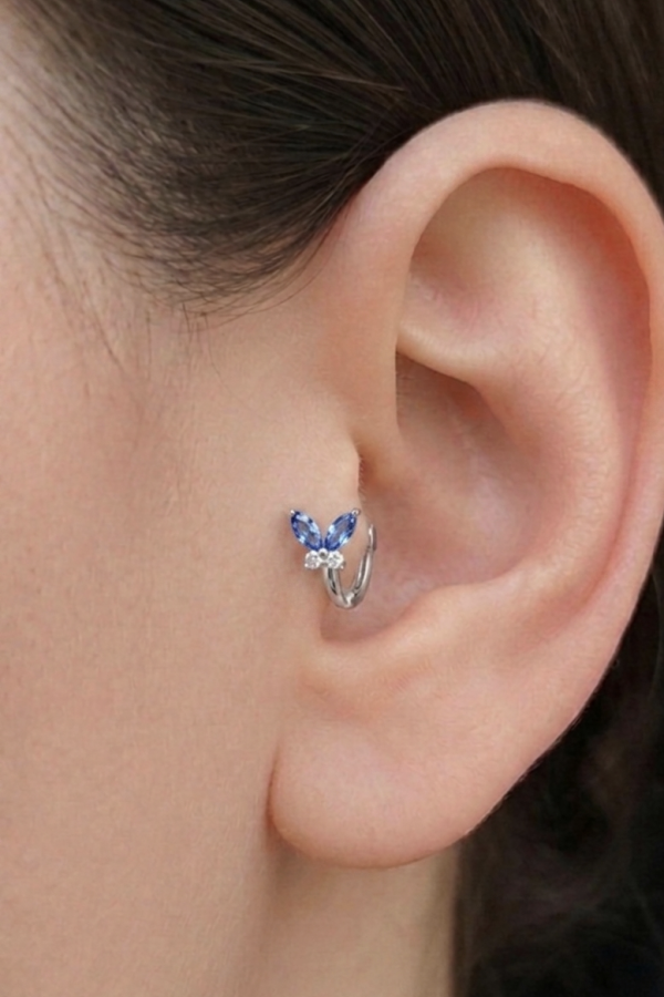 Tragus Bölgesi İçin Kelebek Motif Çelik Halka Küpe (adet)-BEYAZ