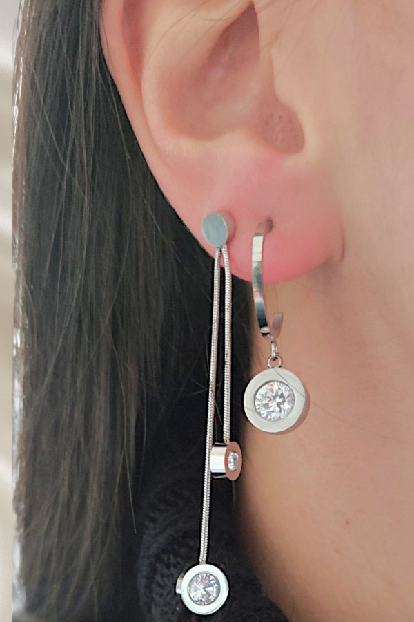 Bir Tarafı Sallantılı Diğer Tarafı Yarım Halka Çelik Küpe Çifti 