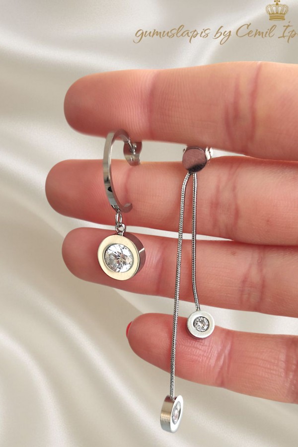 Bir Tarafı Sallantılı Diğer Tarafı Yarım Halka Çelik Küpe Çifti 