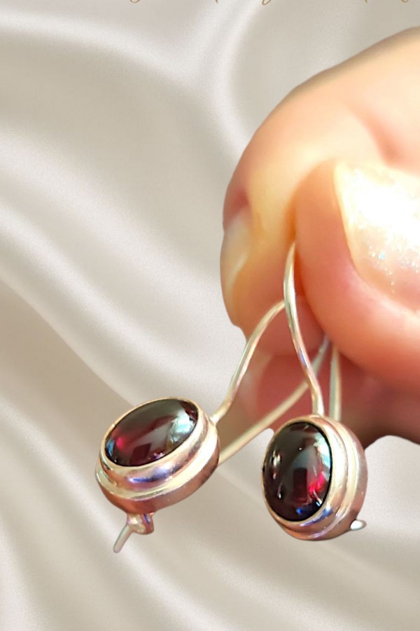 Lal Taşlı Gümüş Küpe Çifti 