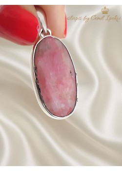 Yakut Taşlı Uzun Motif Gümüş Kolye Ucu 