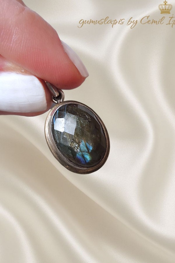 Labradorit Taşlı Faset Kesim Gümüş Kolye Ucu