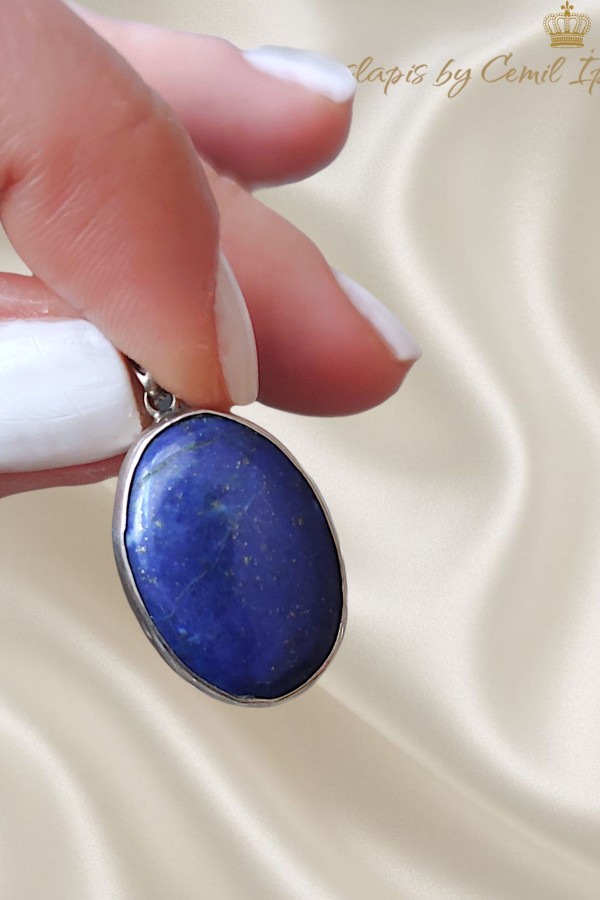 Lapis Taşlı Oval Motif Gümüş Kolye Ucu
