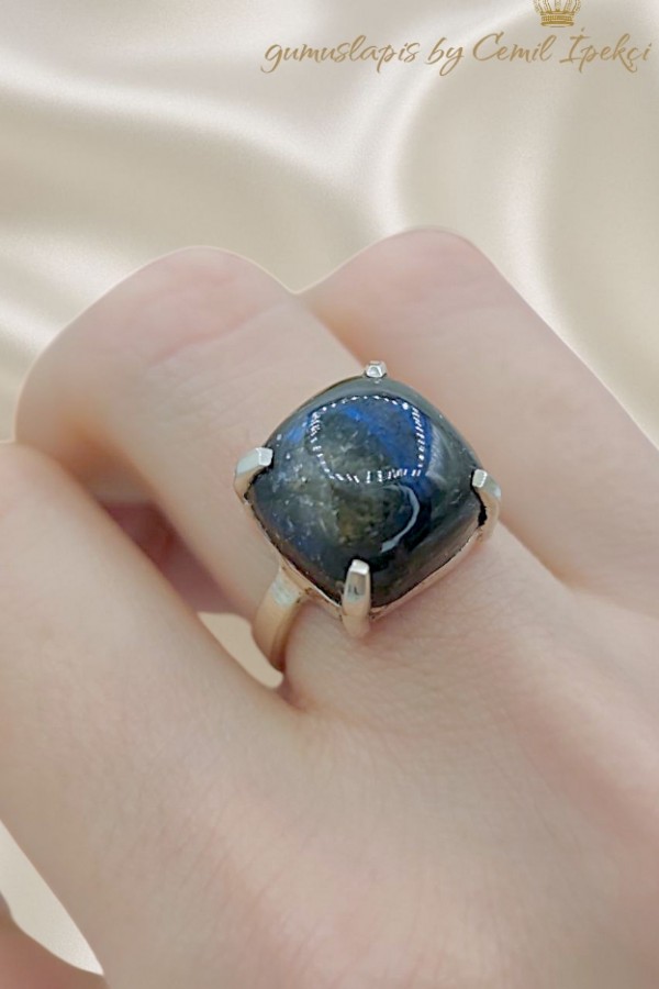 Labradorit Taşlı Gümüş Yüzük 