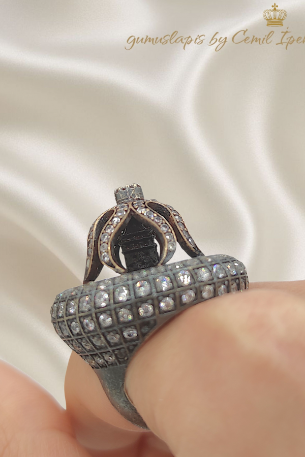 Zirkon Taşlı İçi Galata Kulesi Motif Gümüş Yüzük