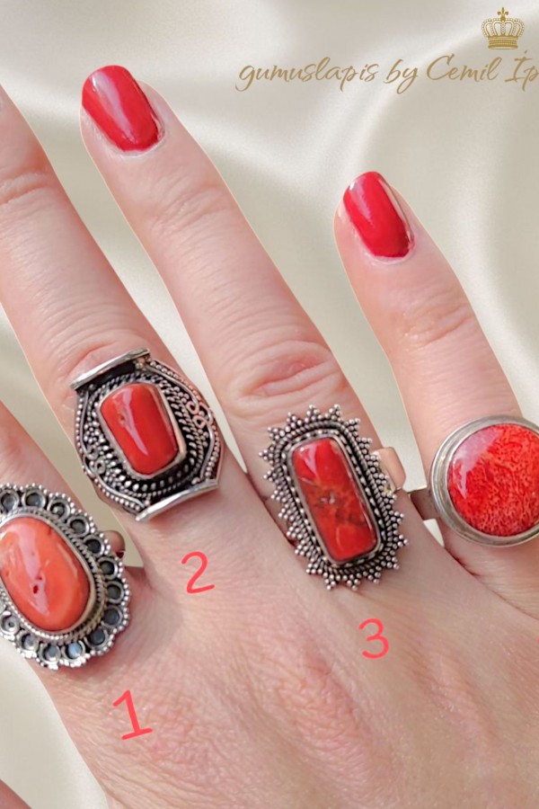 4 Numara Mercan Taşlı Gümüş Yüzük 