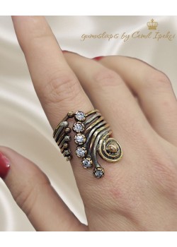 Zirkon Taşlı Gümüş Yüzük 