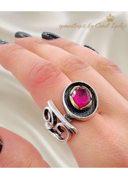 Yakut Taşlı Yanı İşli Gümüş Yüzük 