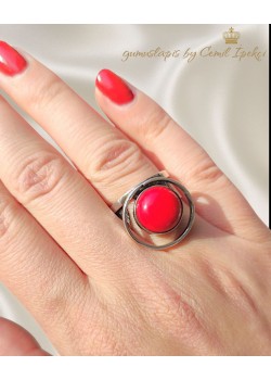 Mercan Taşlı Yuvarlak Motif Gümüş Yüzük