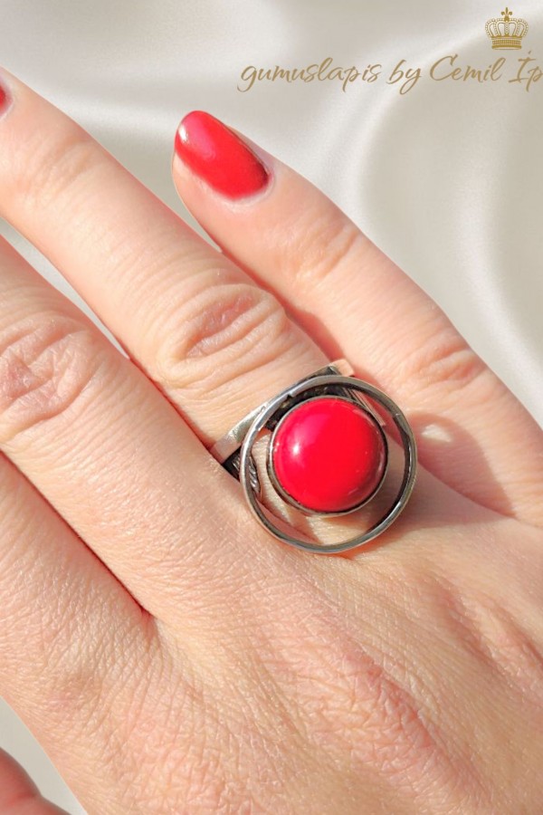 Mercan Taşlı Yuvarlak Motif Gümüş Yüzük