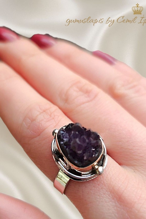 İşlenmemiş Ametist Taşlı Küçük Boy Gümüş Yüzük 
