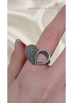 Kalp Motif Taşsız Gümüş Yüzük 