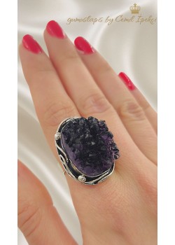 İşlenmemiş Ametist Taşlı Büyük Boy Gümüş Yüzük 