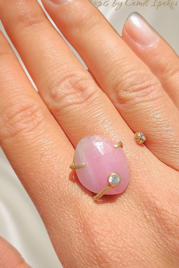 Pembe Safir Taşlı Gümüş Yüzük