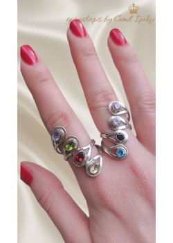 Renkli Taşlarla Süslü Gümüş Yüzük Serisi