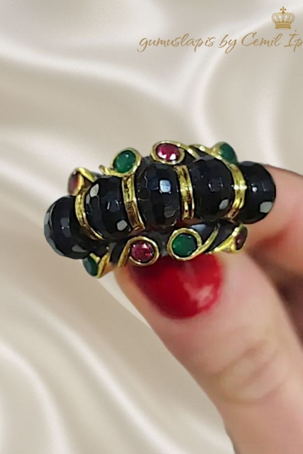 Onix Zümrüt ve Yakut Taşlı Gümüş Yüzük