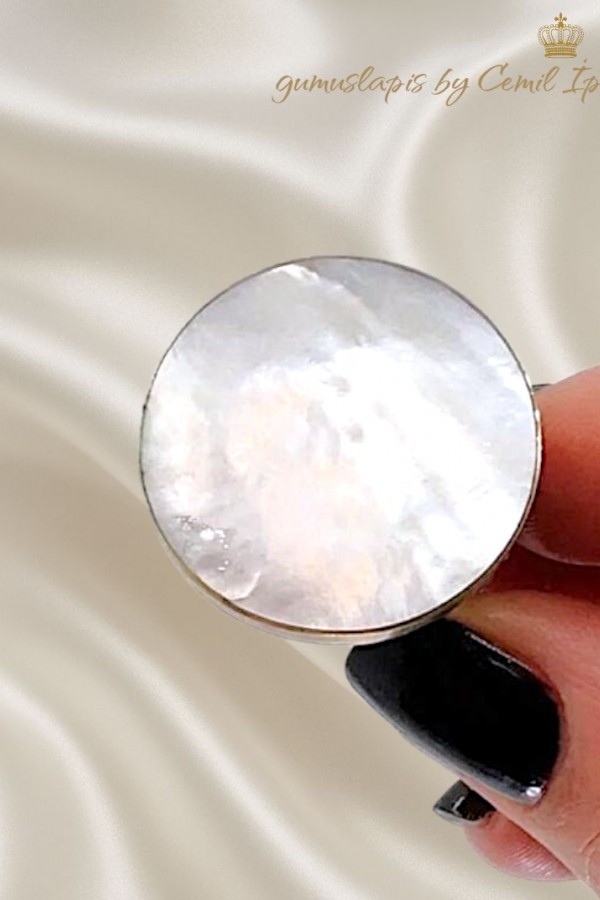 Sedef Taşlı Yuvarlak Motif Gümüş Yüzük 