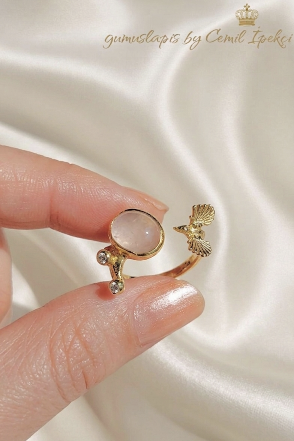 Pembe Kuvars ve Kalsedon Taşlı Kuş Motif Gümüş Yüzük Serisi 