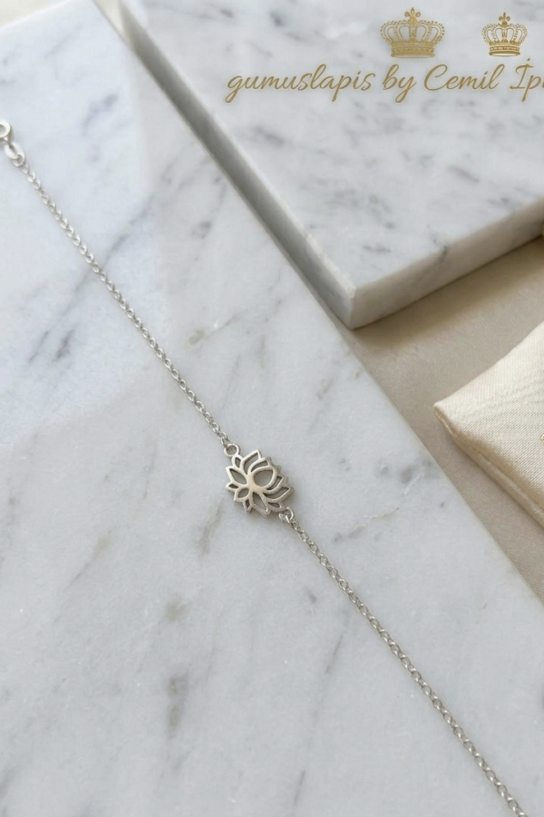 Lotus Motif Taşsız Gümüş Mini Bileklik 