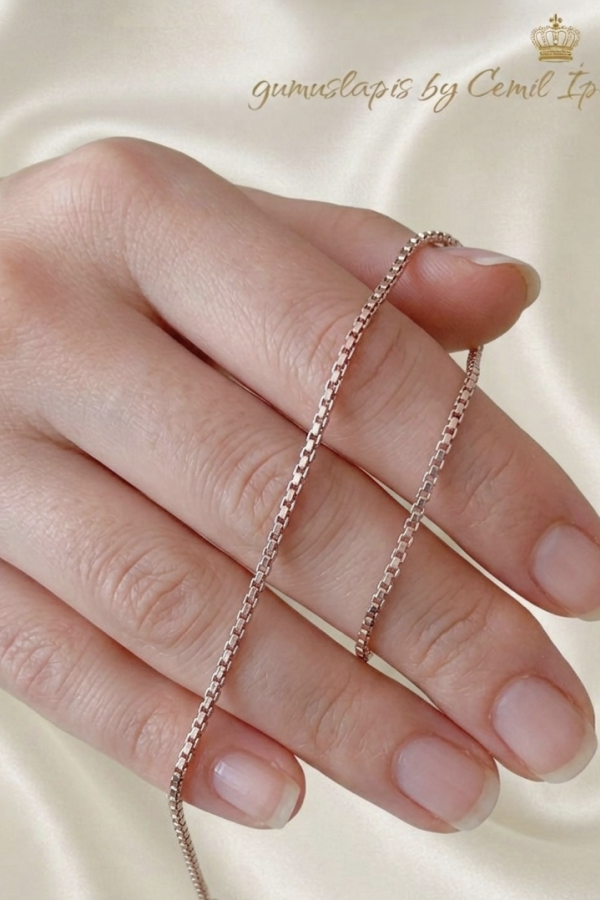 İnce Ezme Motif Gümüş Bileklik
