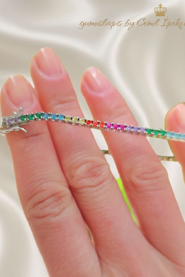 Renkli Taşlarla Süslü Gümüş Suyolu Bileklik 