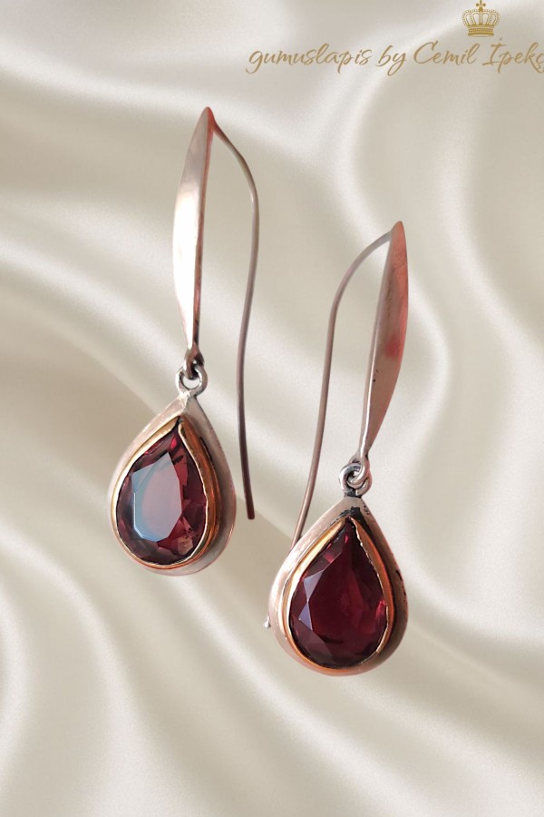 Mürdüm Topaz Taşlı Gümüş Tasarım Küpe Çifti