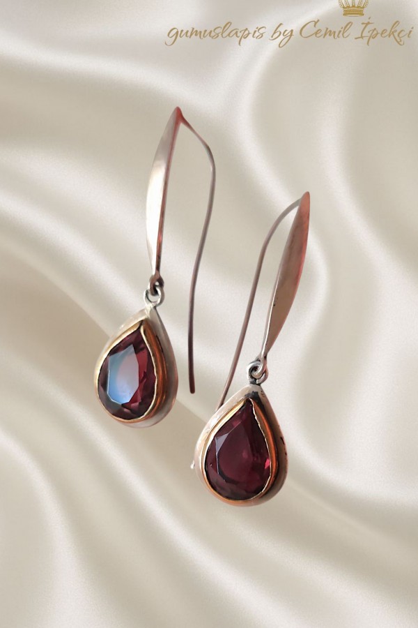 Mürdüm Topaz Taşlı Gümüş Tasarım Küpe Çifti