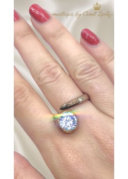 Beyaz Taşlı Gümüş Tasarım Yüzük