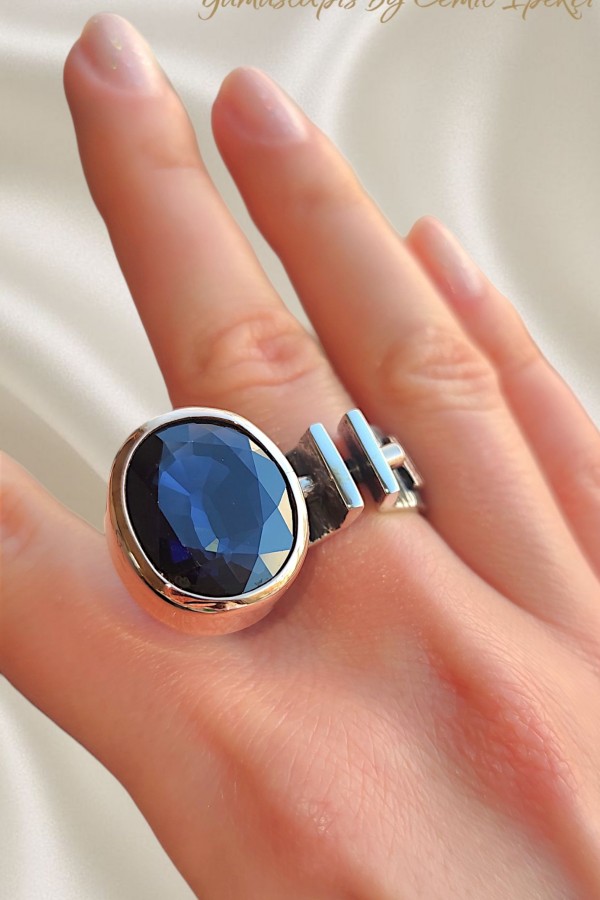 Safir Taşlı Gümüş Tasarım Yüzük 