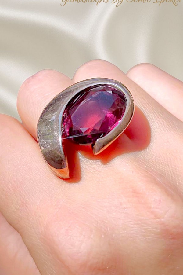 Alexanderite Taşlı Gümüş Tasarım Yüzük