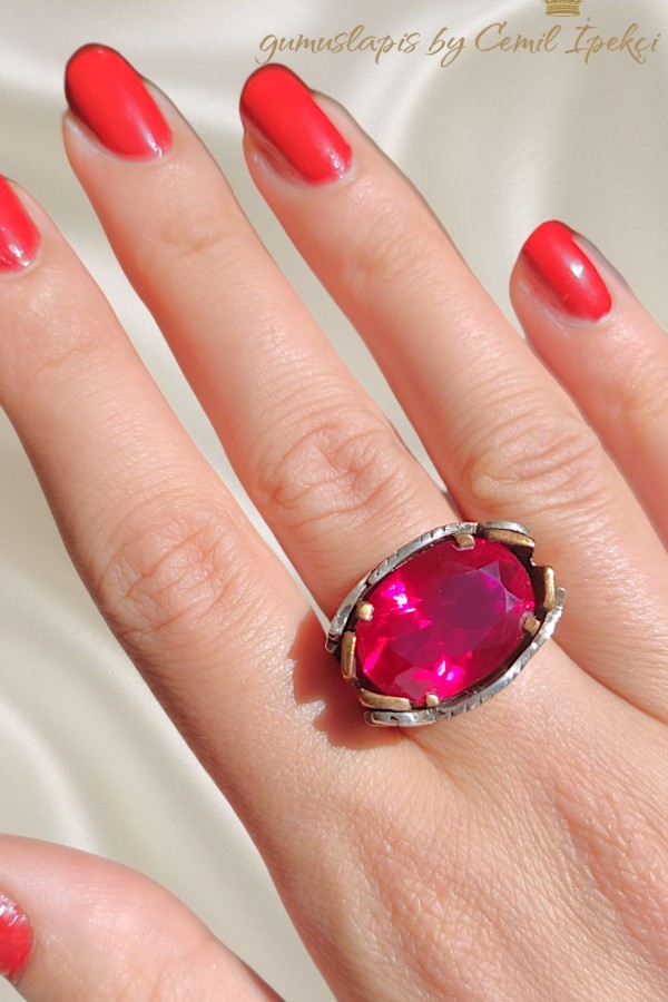 Rubilitte Taşlı Lale Motif Gümüş Tasarım Yüzük 