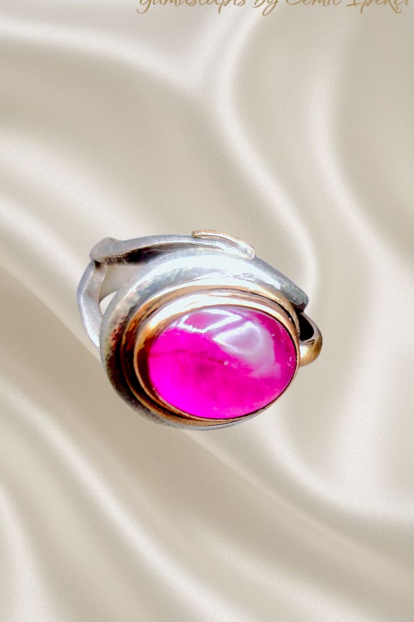 Yakut Taşlı Gümüş Tasarım Yüzük