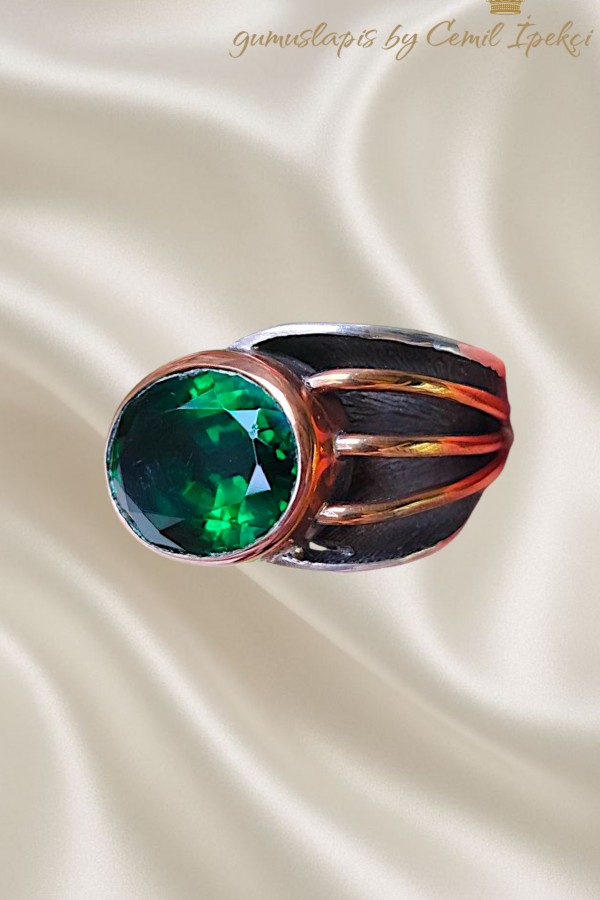 Koyu Peridot Taşlı Gümüş Tasarım Yüzük 