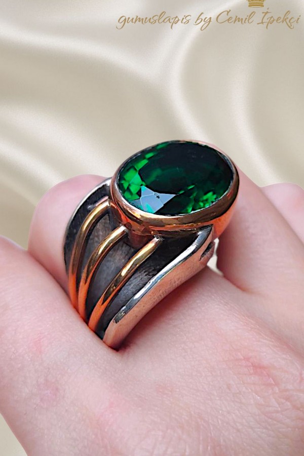 Koyu Peridot Taşlı Gümüş Tasarım Yüzük 