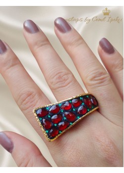 Lal ve Zümrüt Taşlı Gümüş Yüzük 