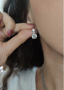 Beyaz Taşlı Gümüş Deep Küpe Çifti 