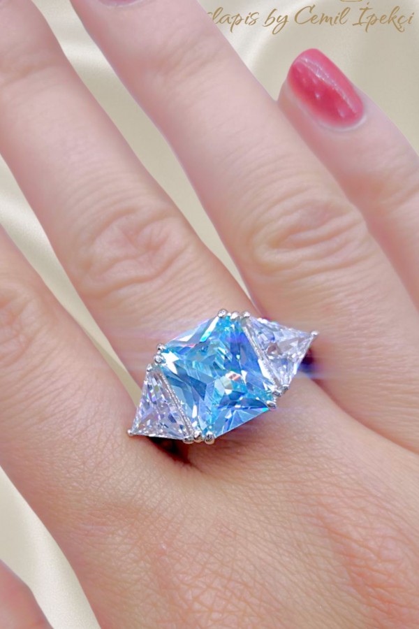 Lab Mavi Topaz Taşlı Kare Motif Gümüş Deep Yüzük