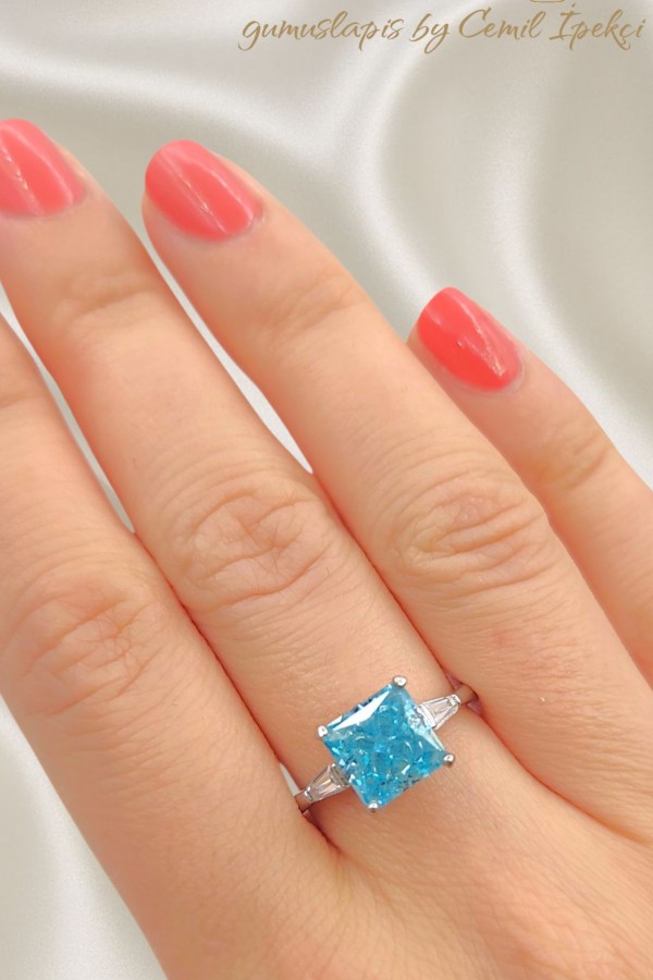 Lab Mavi Topaz Taşlı Gümüş Mini Deep Yüzük