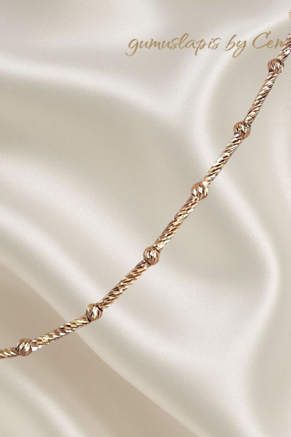 Dorika Topları ile Süslü Gümüş Zincir Kolye 