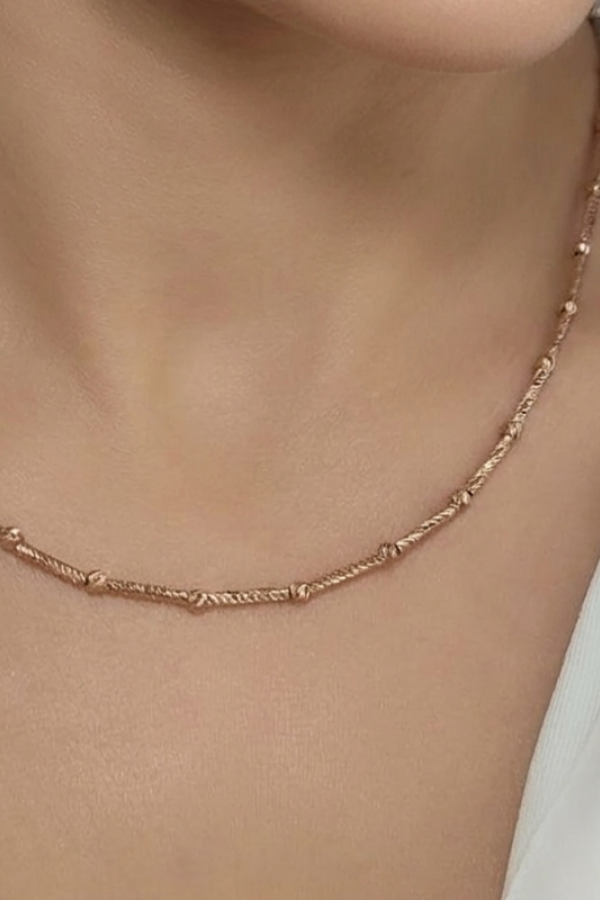 Dorika Topları ile Süslü Gümüş Zincir Kolye 