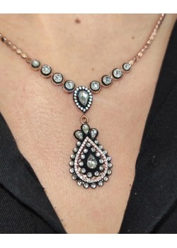 Elmas Kesim Damla Motif Gümüş Kolye