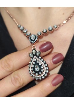 Elmas Kesim Damla Motif Gümüş Kolye