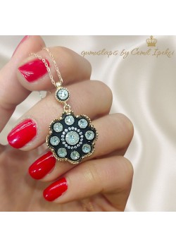 Elmas Kesim Çiçek Motif Gümüş Kolye